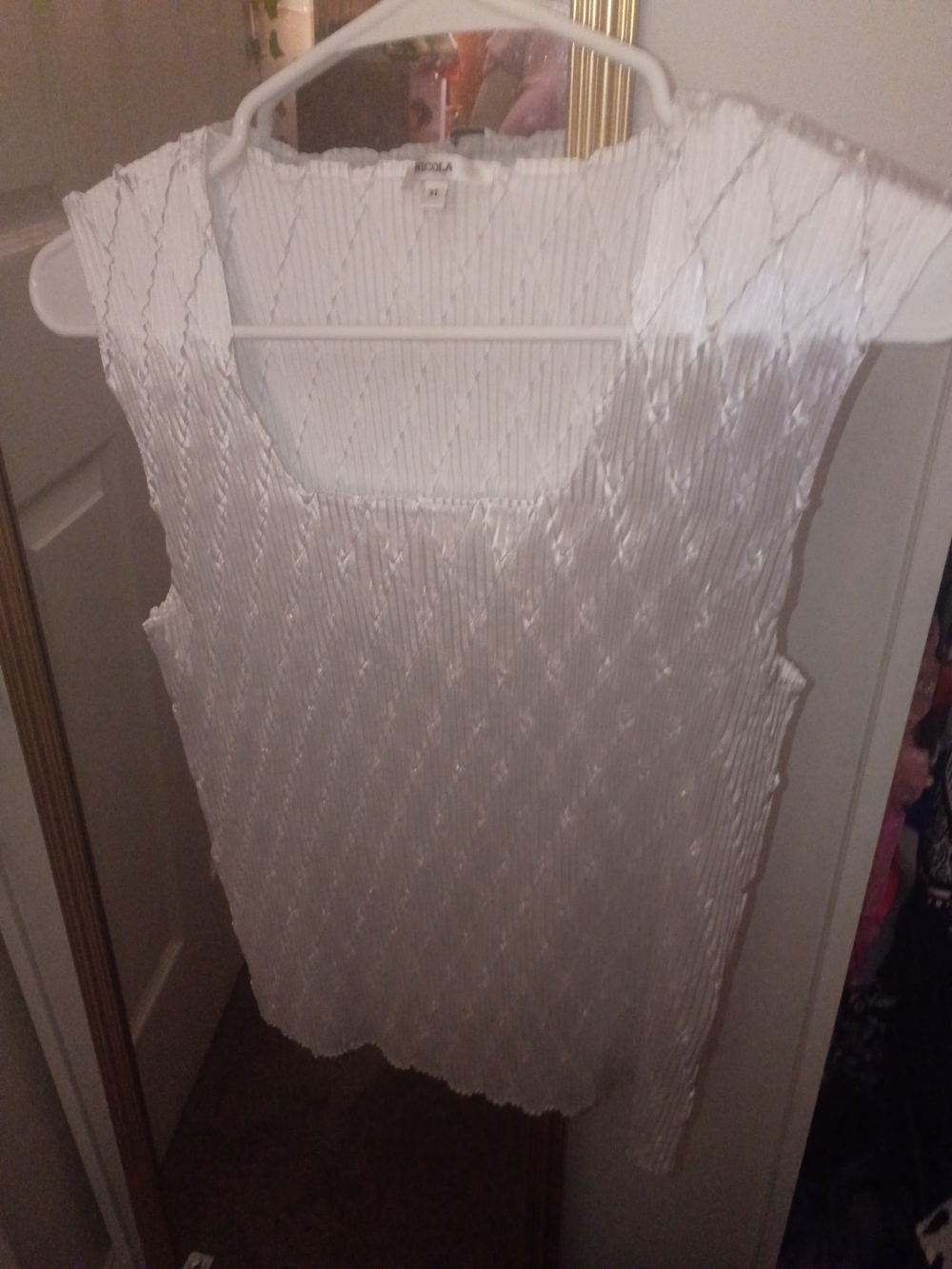 NICOLA White Textured Sleeveless Top